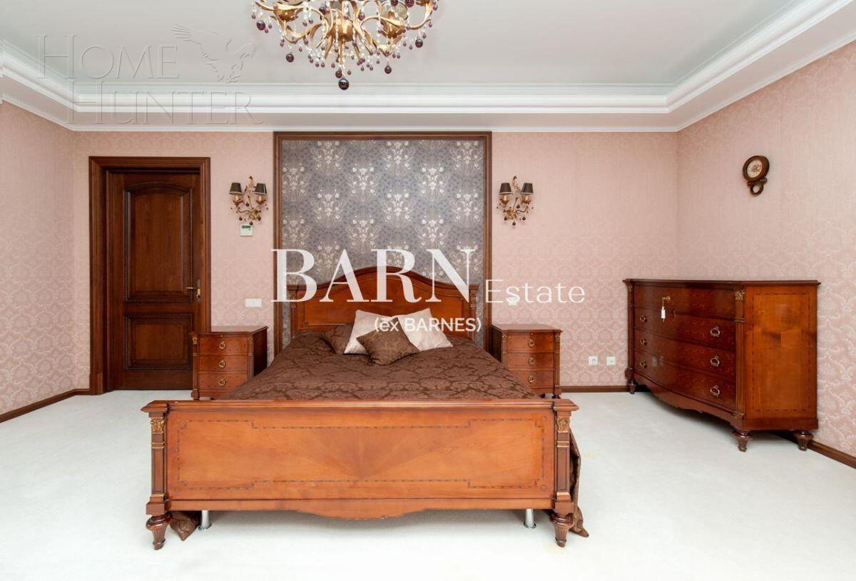 2-этажный коттедж 1 400 м² с отделкой