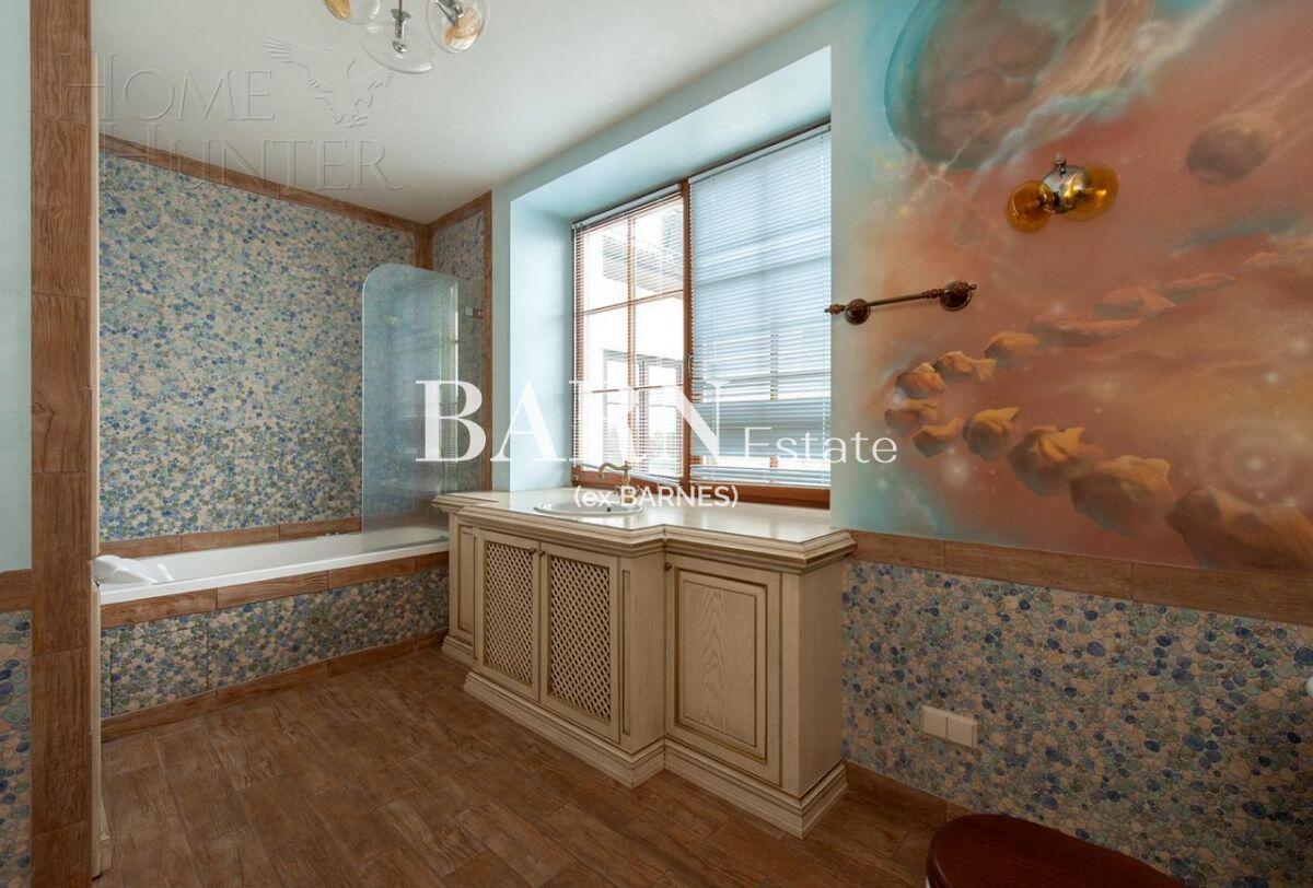 2-этажный коттедж 1 400 м² с отделкой
