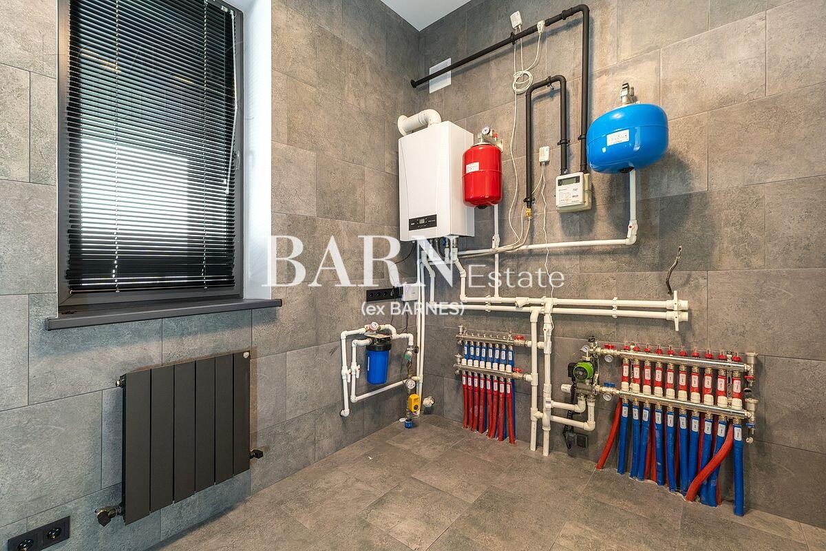 2-этажный коттедж 300 м² с отделкой