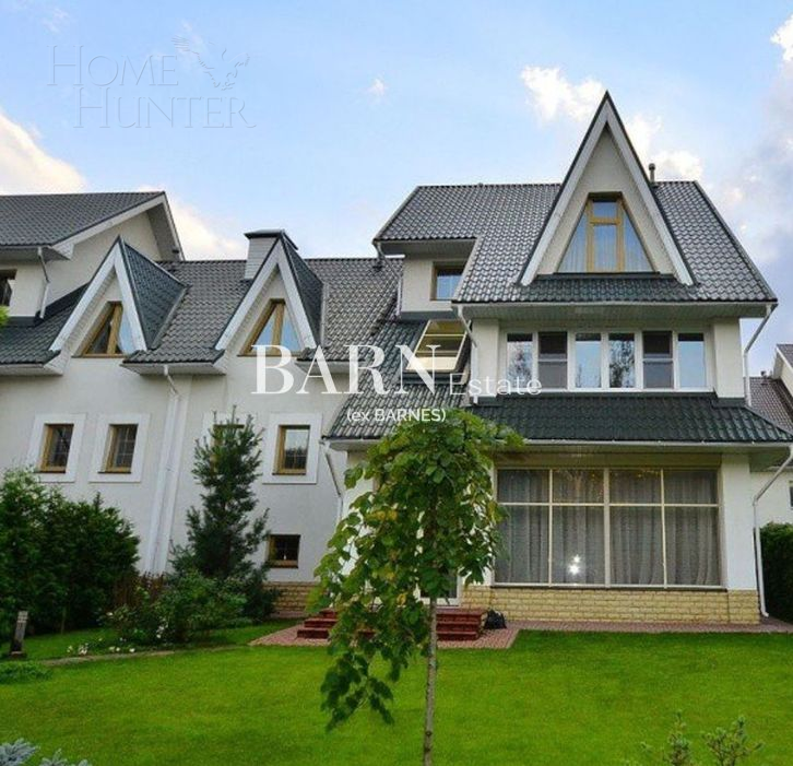 2-этажный таунхаус 460 м² с отделкой