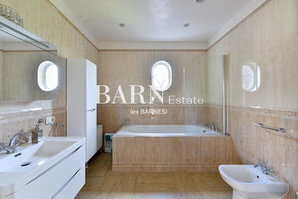 2-этажный коттедж 385 м² с отделкой