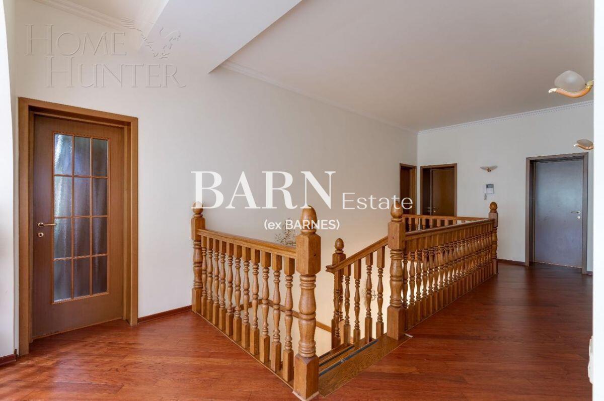 2-этажный коттедж 370 м² с отделкой