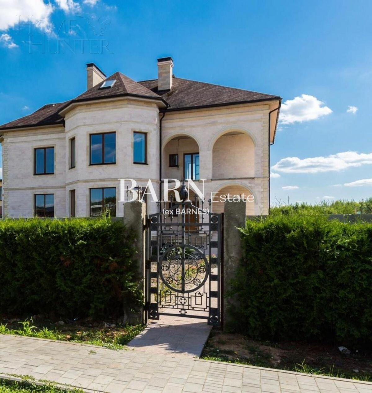 3-этажный коттедж 750 м² с отделкой