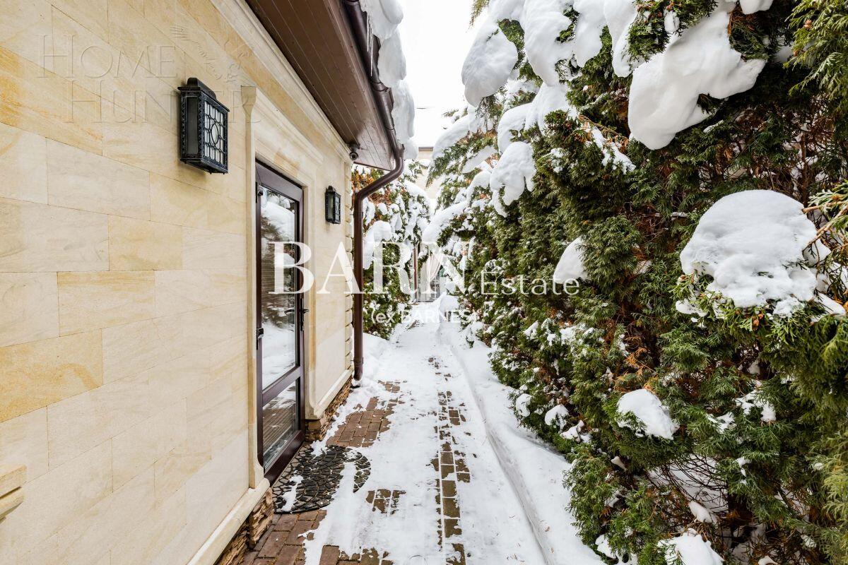 4-этажный коттедж 460 м² с отделкой