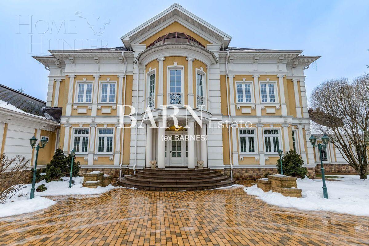 2-этажный коттедж 1 624 м² с отделкой