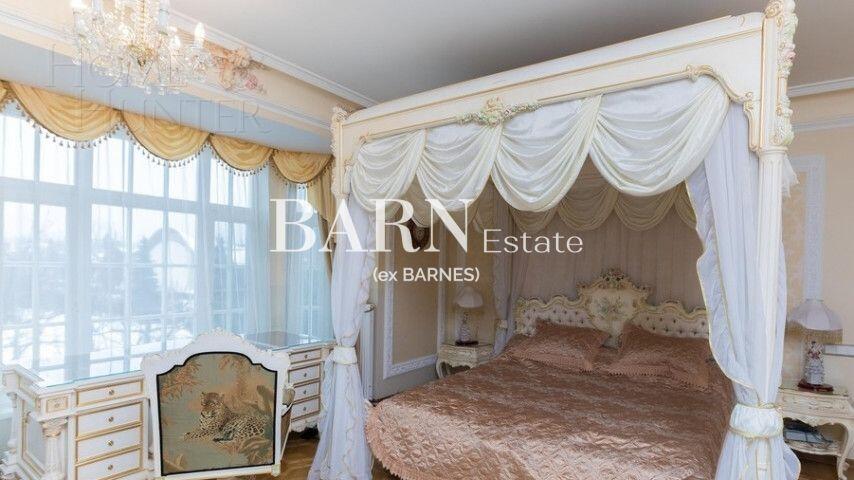 2-этажный коттедж 800 м² с отделкой