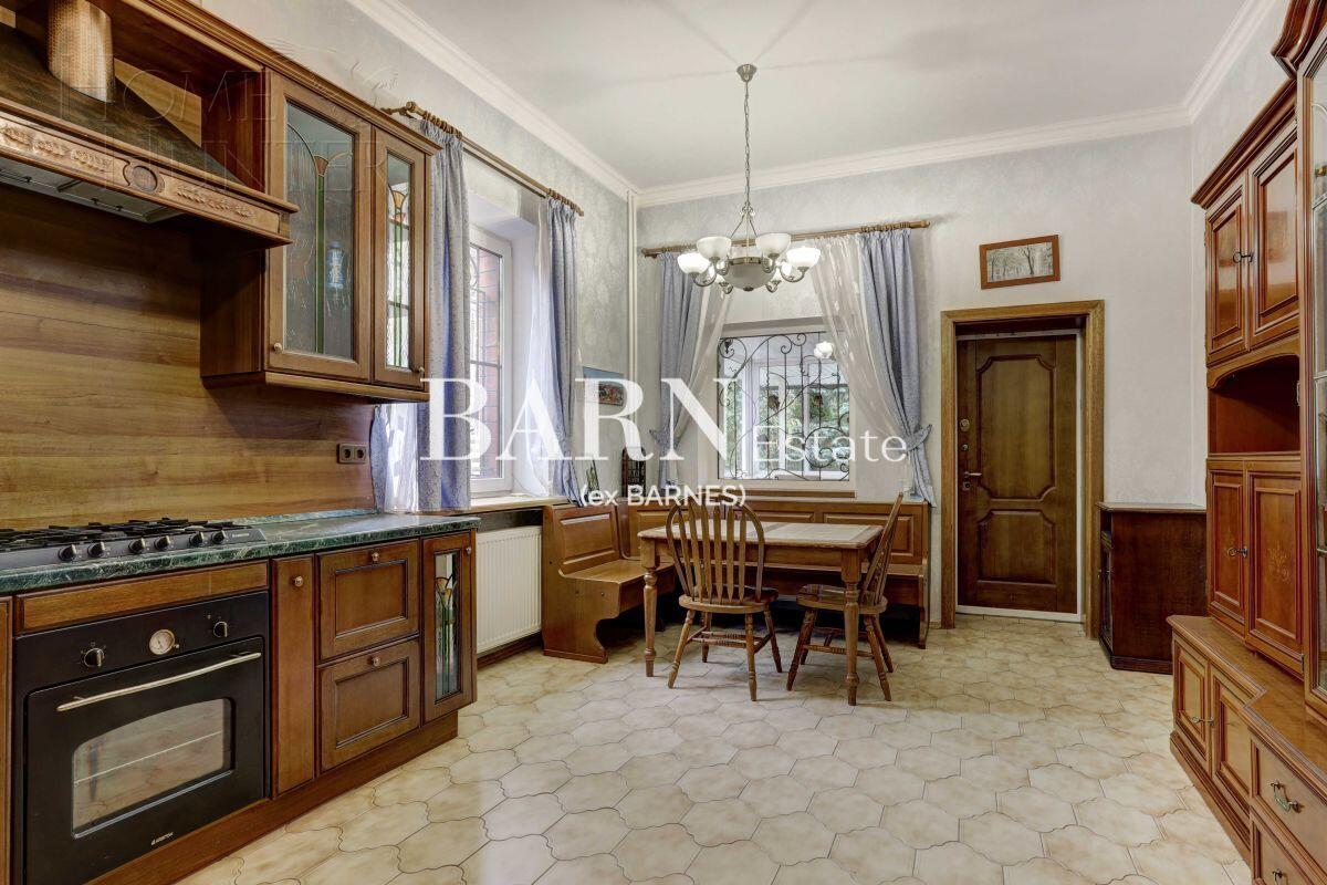 2-этажный коттедж 320 м² с отделкой
