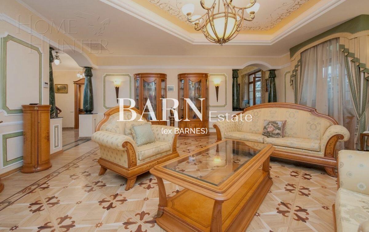 2-этажный коттедж 1 400 м² с отделкой
