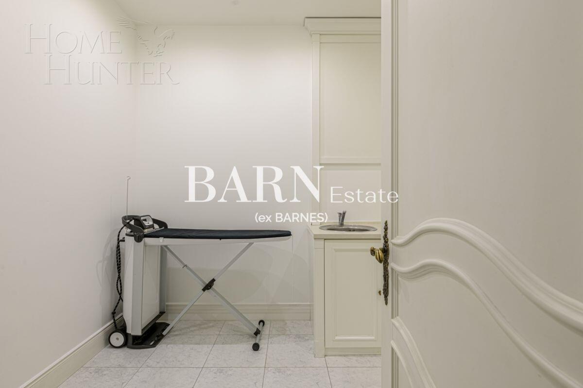 4-КОМН. КВАРТИРА С ОТДЕЛКОЙ 320 М² НА 2 ЭТАЖЕ