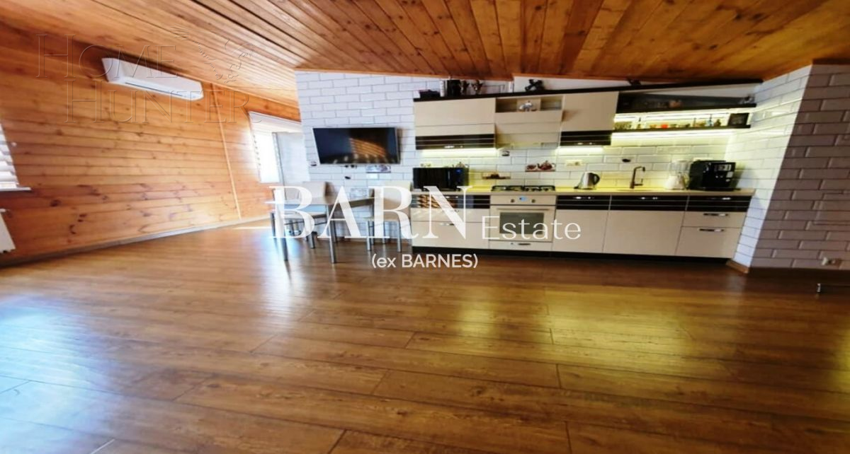 2-этажный коттедж 1 240 м² с отделкой