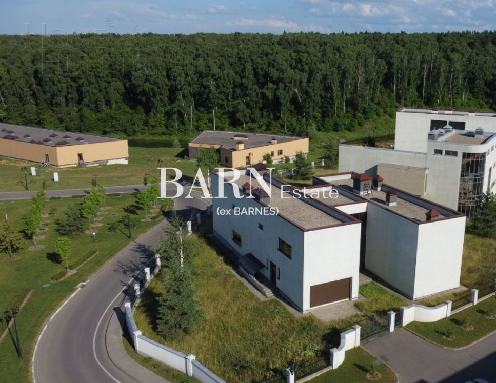 3-этажный коттедж 1 167 м² без отделки