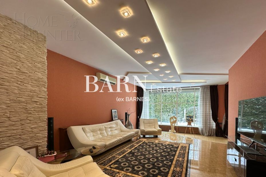 2-этажный таунхаус 460 м² с отделкой