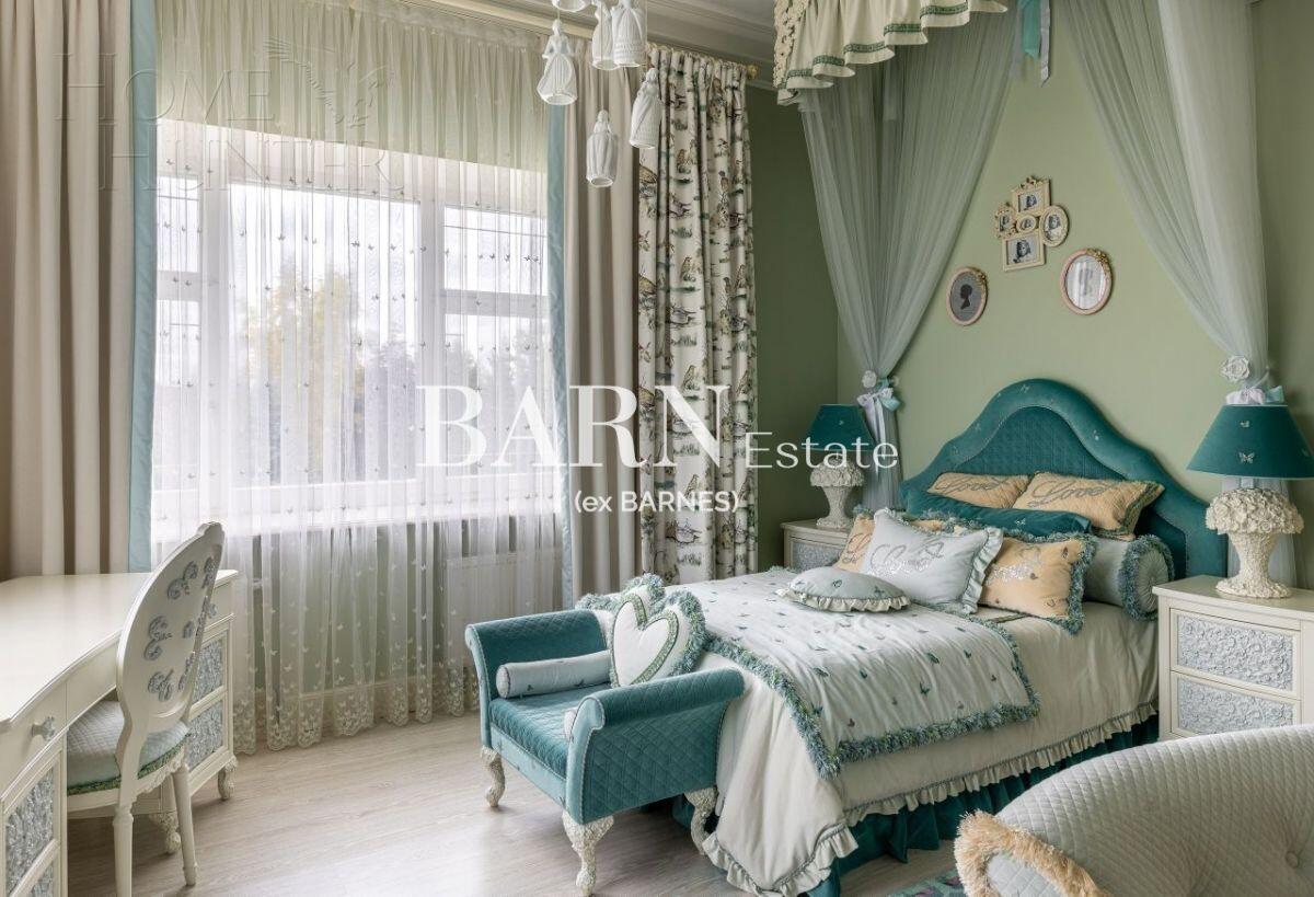 2-этажный коттедж 900 м² с отделкой