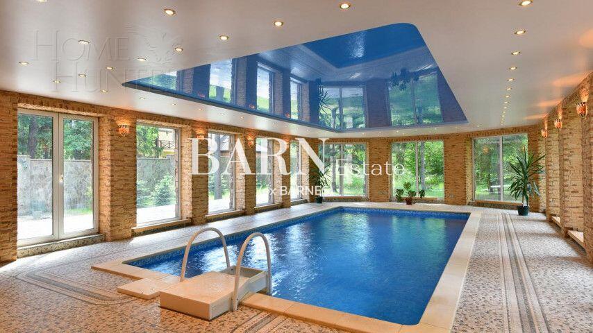 2-этажный коттедж 1 500 м² с отделкой