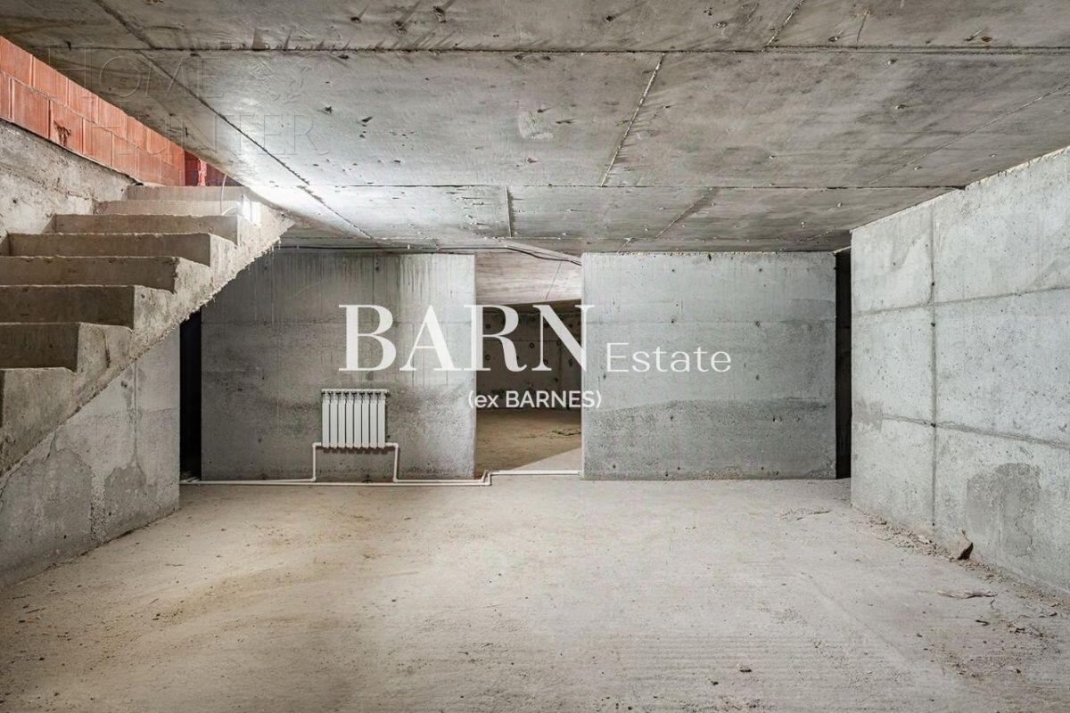 2-этажный коттедж 860 м² без отделки