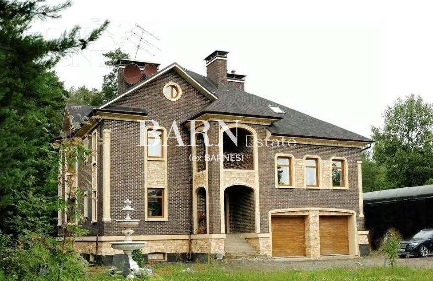 4-этажный коттедж 550 м² с отделкой