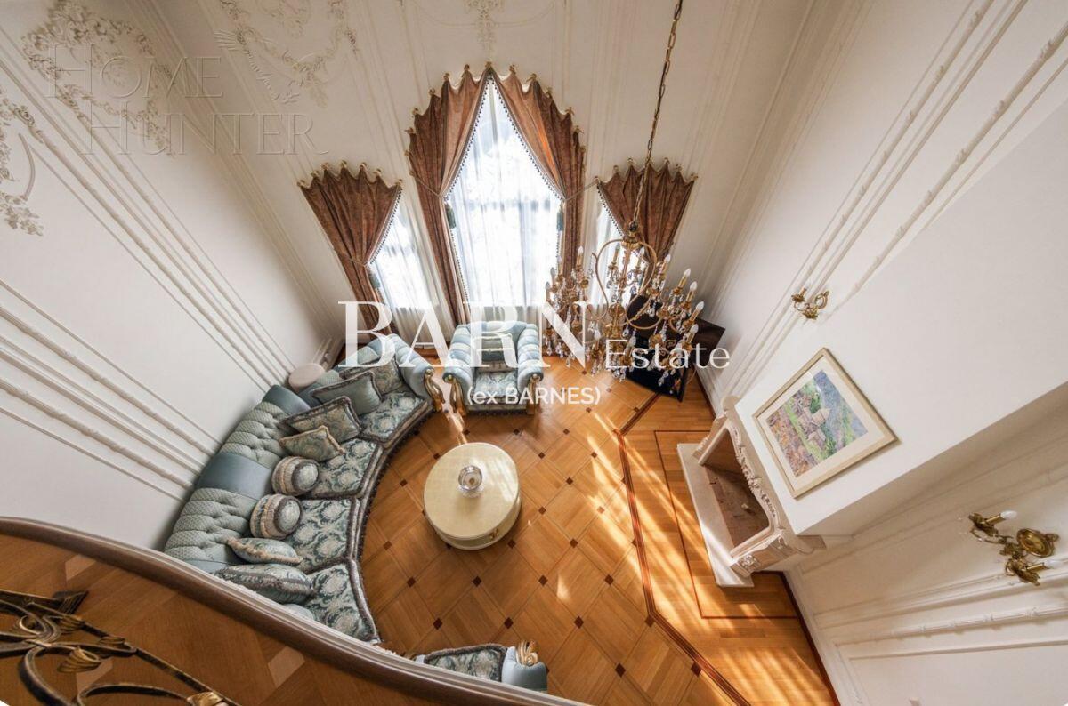 4-этажный коттедж 750 м² с отделкой