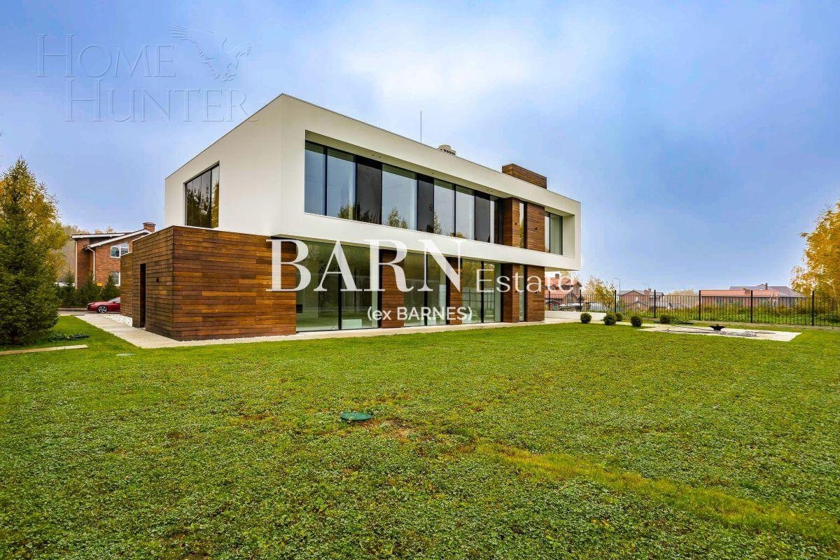 2-этажный коттедж 650 м² без отделки