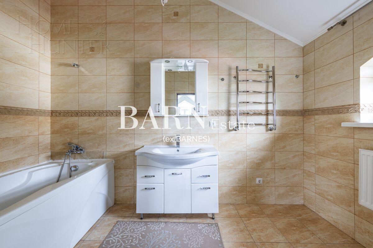 2-этажный коттедж 320 м² с отделкой