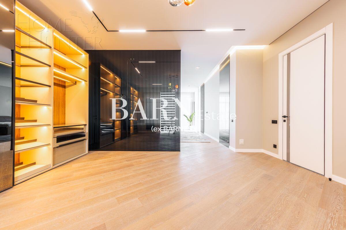 2-этажный коттедж 600 м² с отделкой