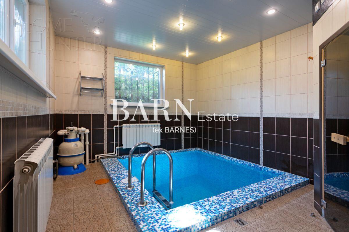 2-этажный коттедж 450 м² с отделкой