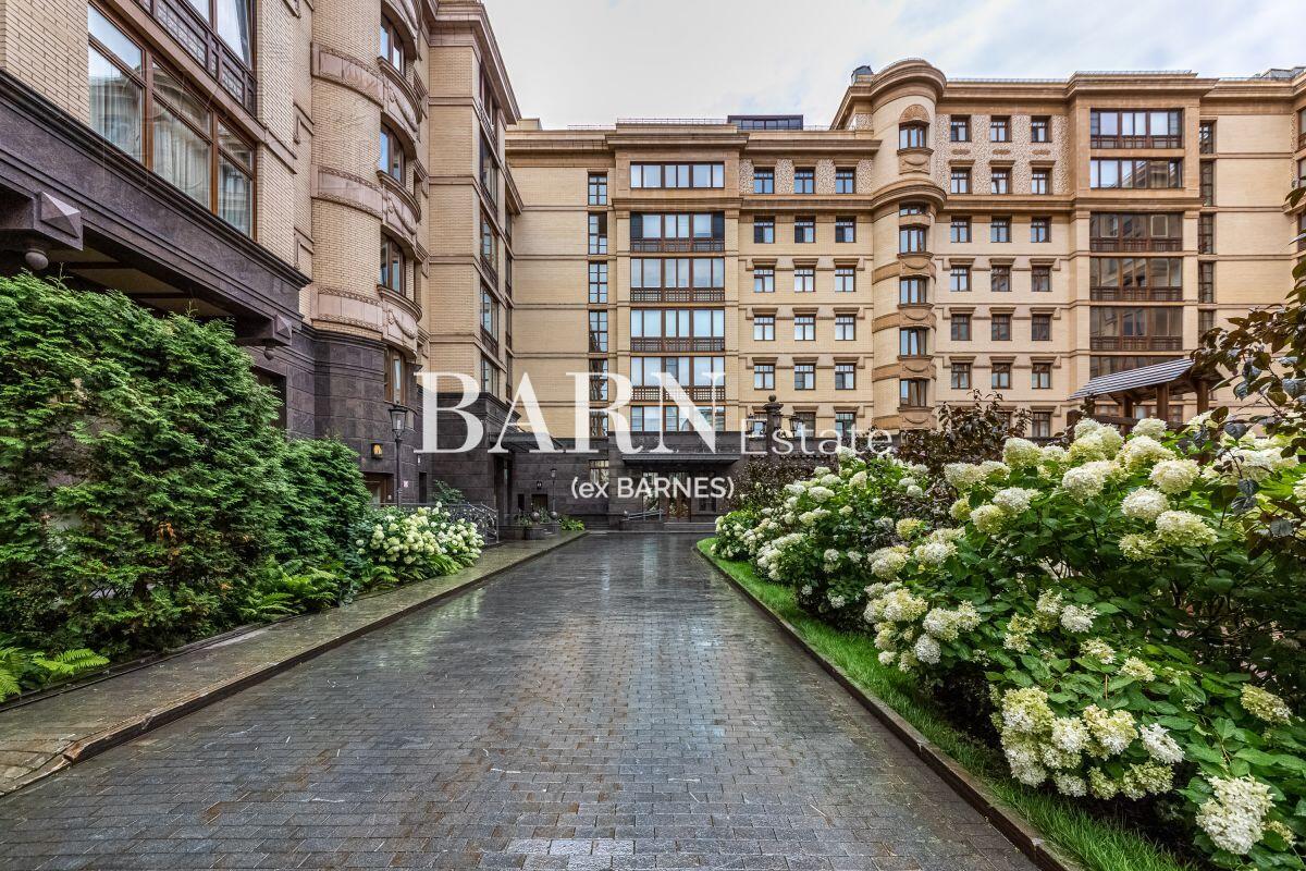 4-КОМН. КВАРТИРА С ОТДЕЛКОЙ 238 М² НА 2 ЭТАЖЕ