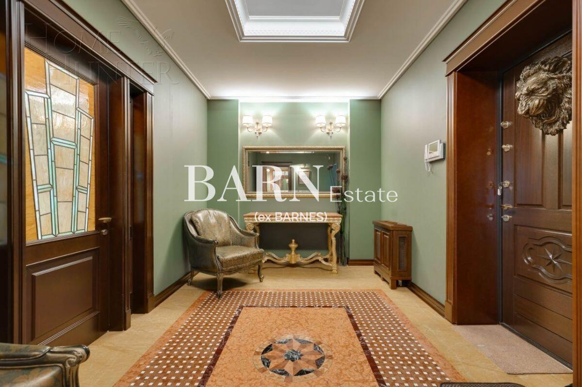 2-этажный коттедж 1 200 м² с отделкой