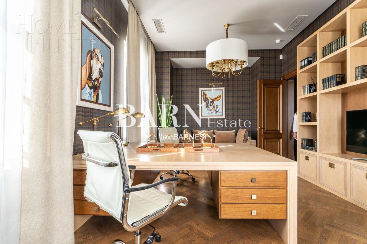 3-этажный коттедж 1 065 м² с отделкой