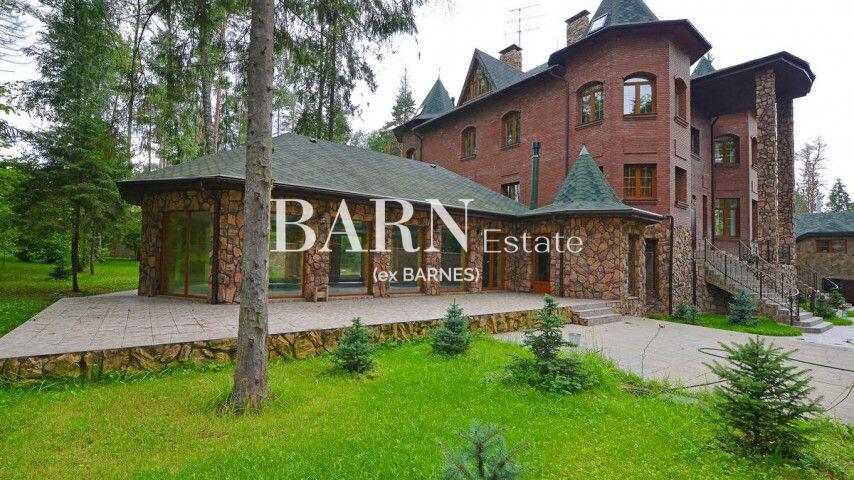 2-этажный коттедж 1 500 м² с отделкой