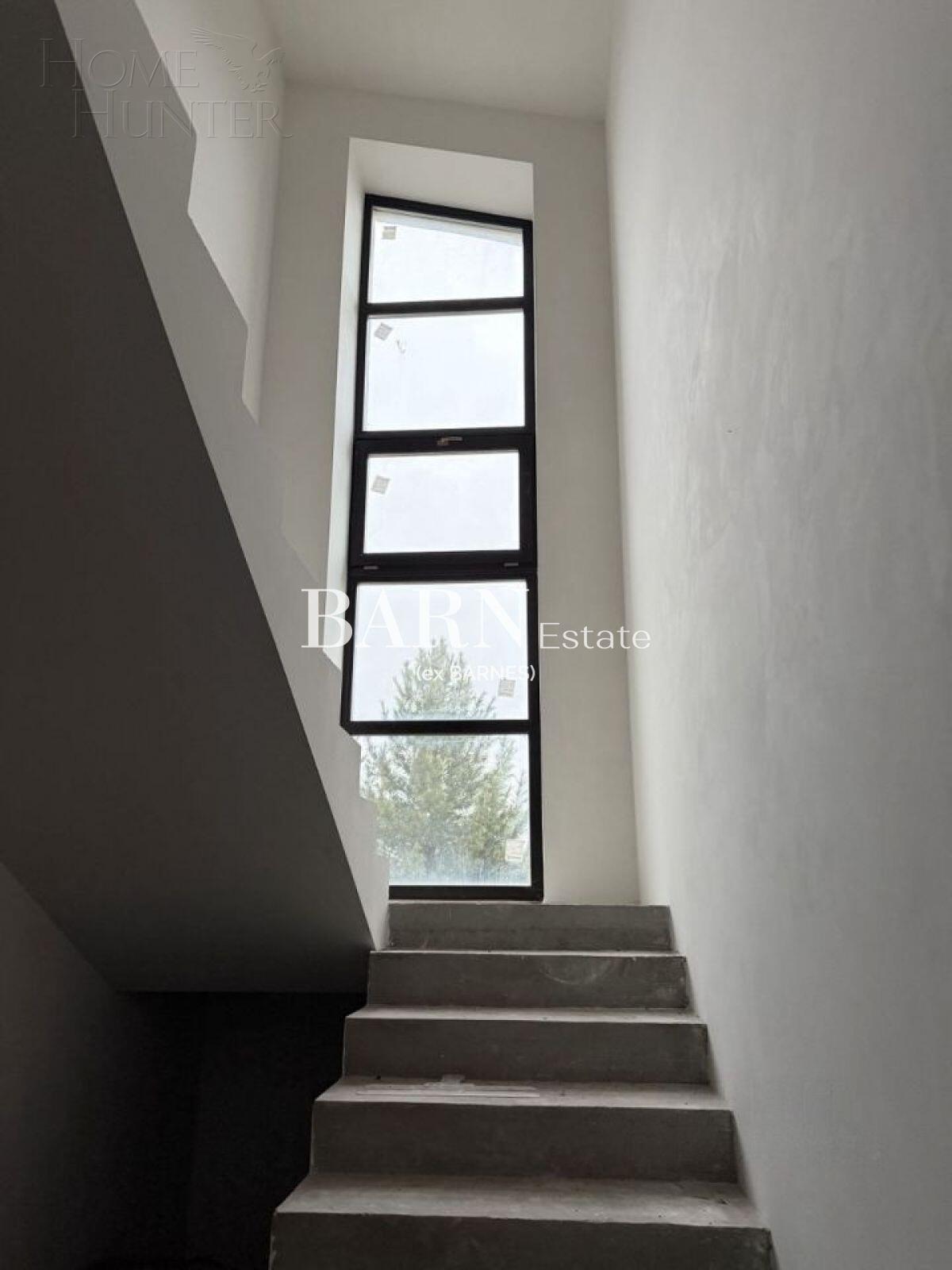 2-этажный коттедж 825 м² без отделки