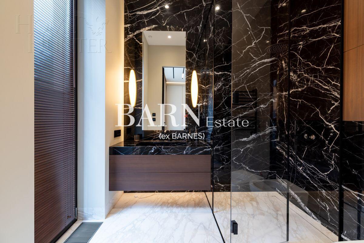 2-этажный коттедж 1 150 м² с отделкой