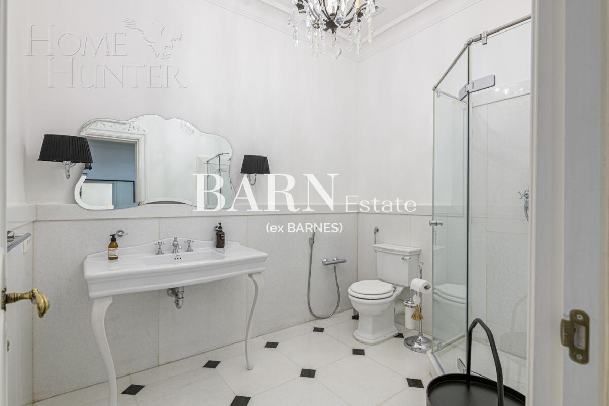 4-КОМН. КВАРТИРА С ОТДЕЛКОЙ 320 М² НА 2 ЭТАЖЕ