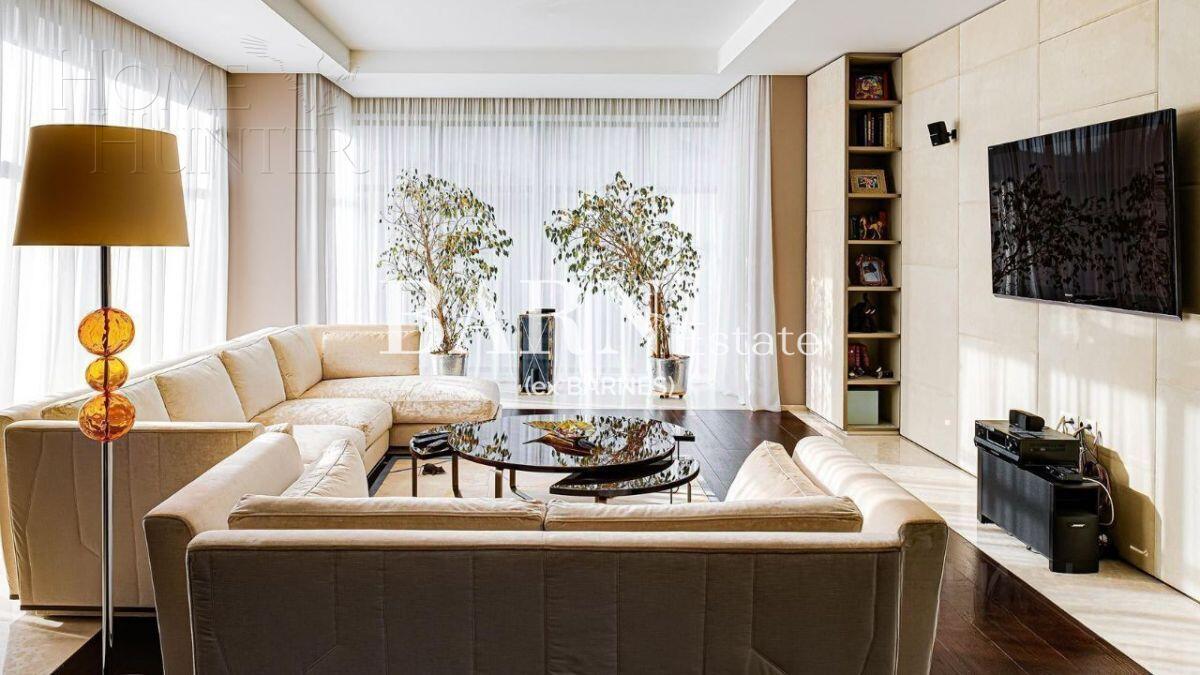 2-этажный коттедж 438 м² с отделкой