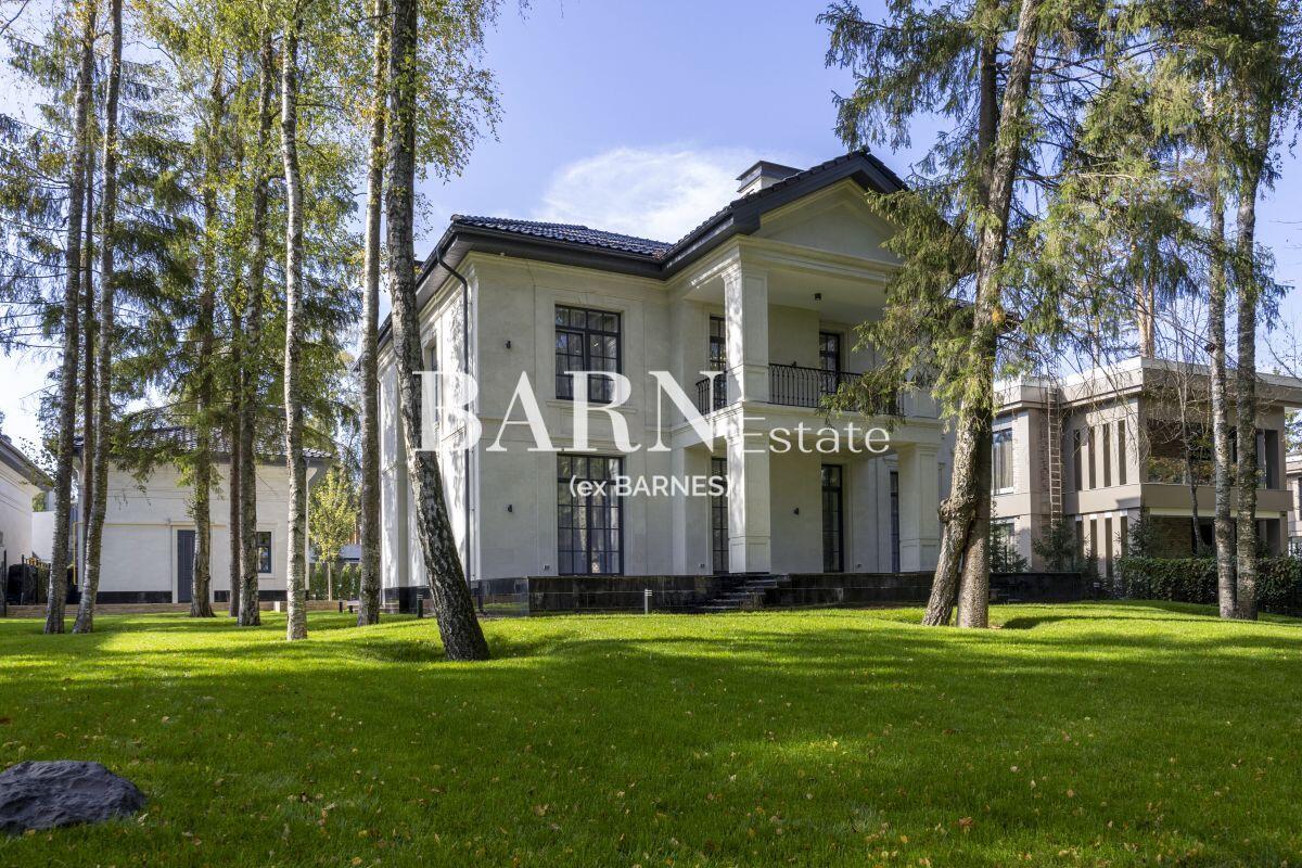 2-этажный коттедж 462 м² с отделкой