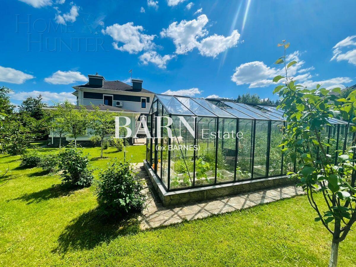 3-этажный коттедж 680 м² с отделкой