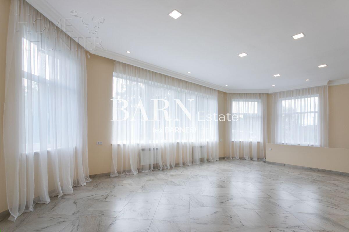 2-этажный коттедж 450 м² с отделкой