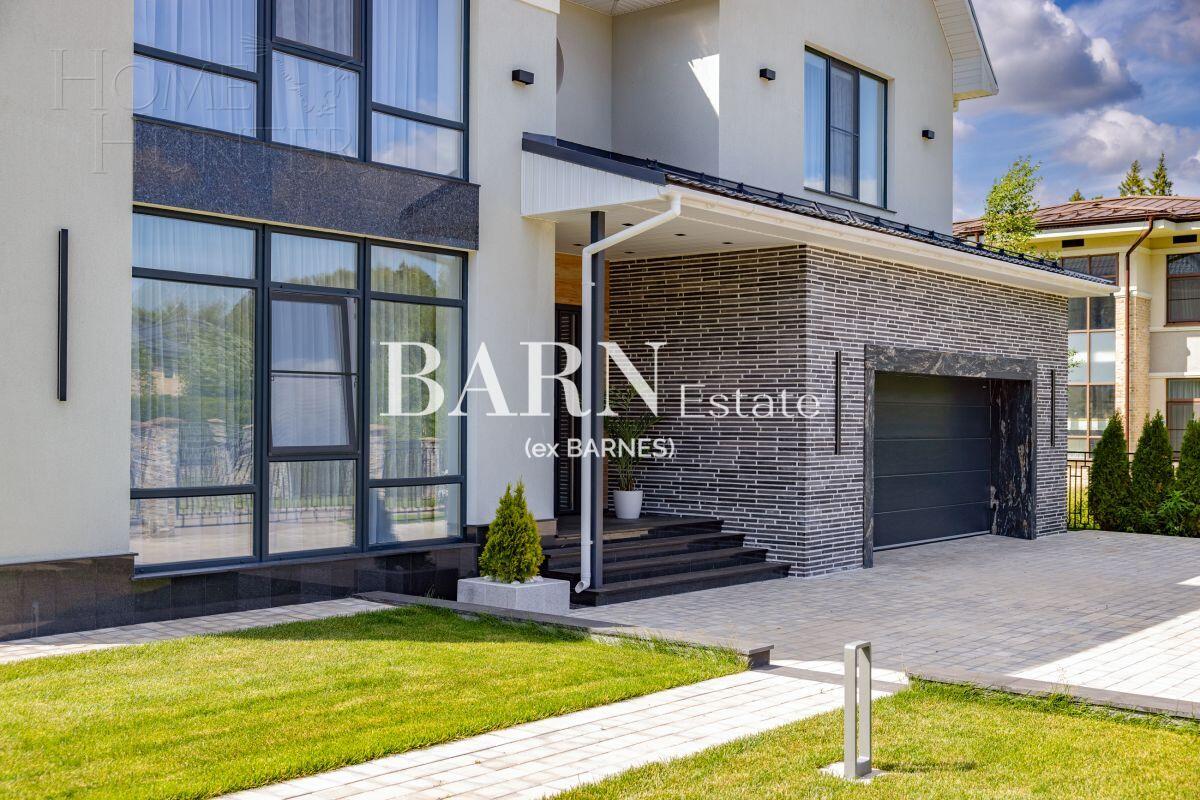 2-этажный коттедж 600 м² с отделкой