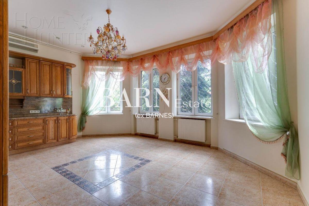2-этажный коттедж 370 м² с отделкой