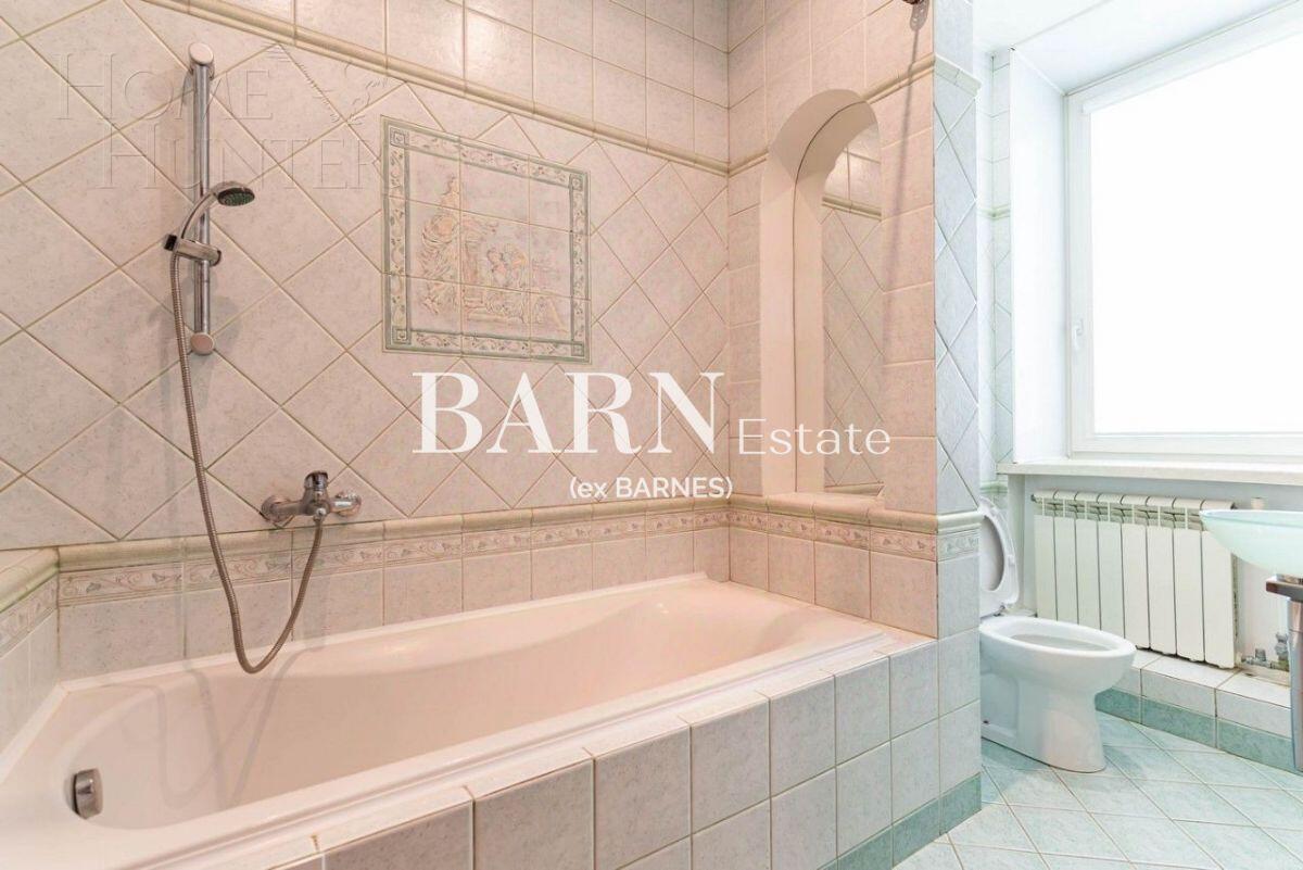2-этажный коттедж 350 м² с отделкой