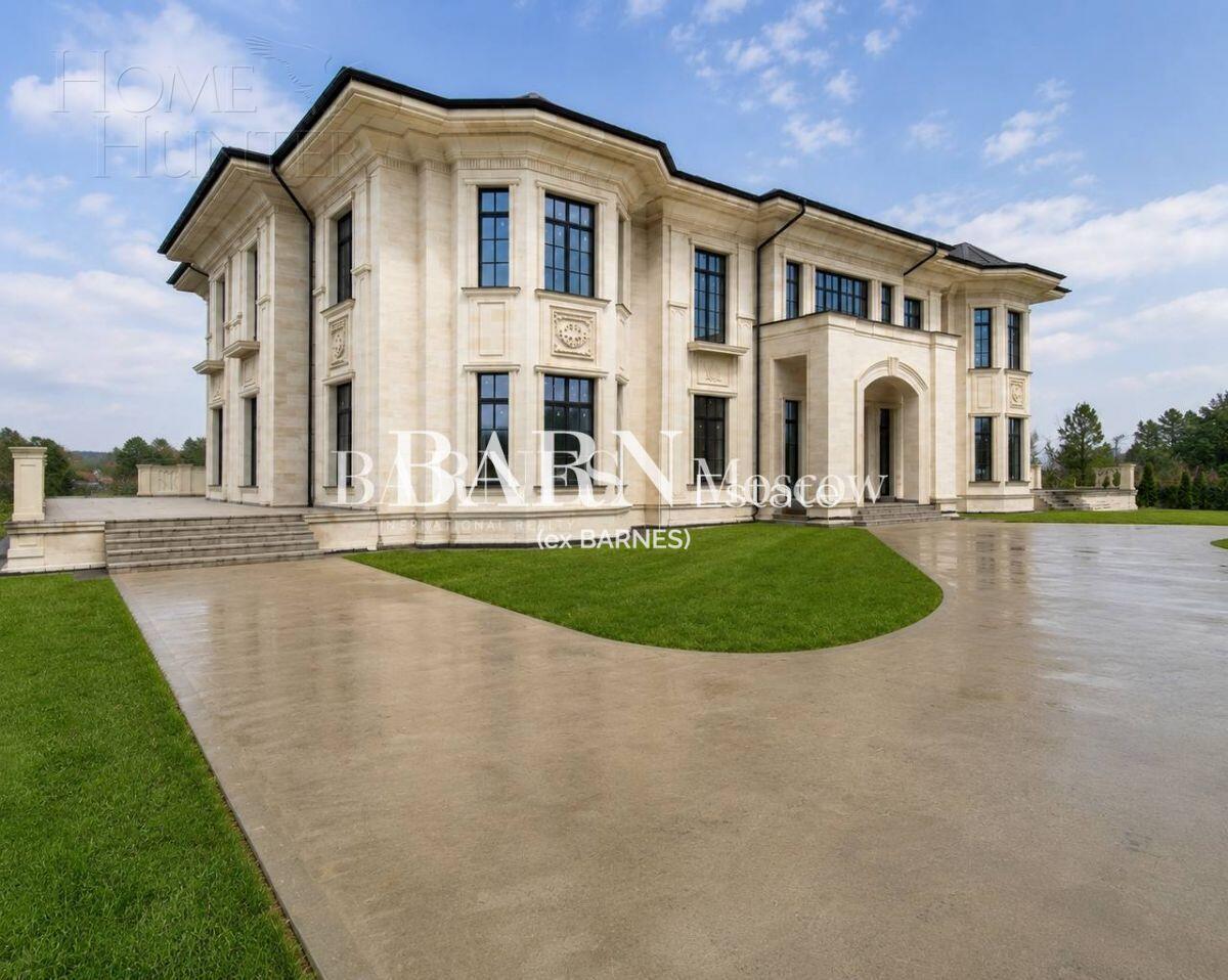 2-этажный коттедж 3 600 м² без отделки