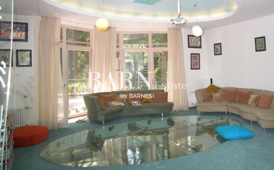 2-этажный коттедж 850 м² с отделкой