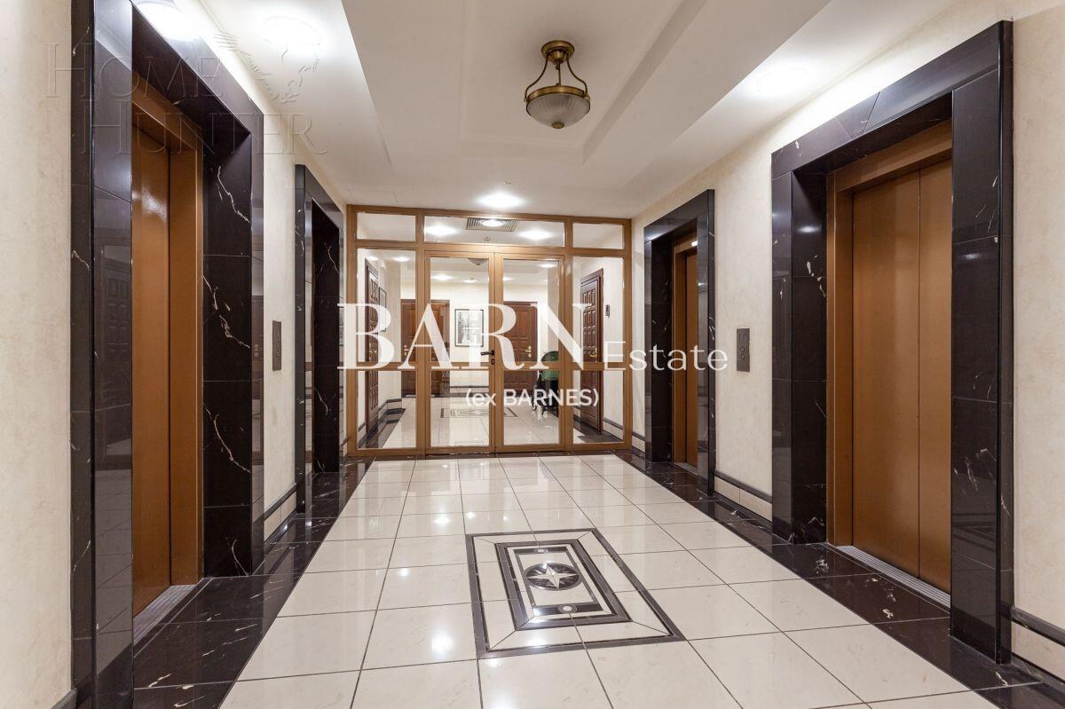 3-КОМН. КВАРТИРА С ОТДЕЛКОЙ 205 М² НА 10 ЭТАЖЕ
