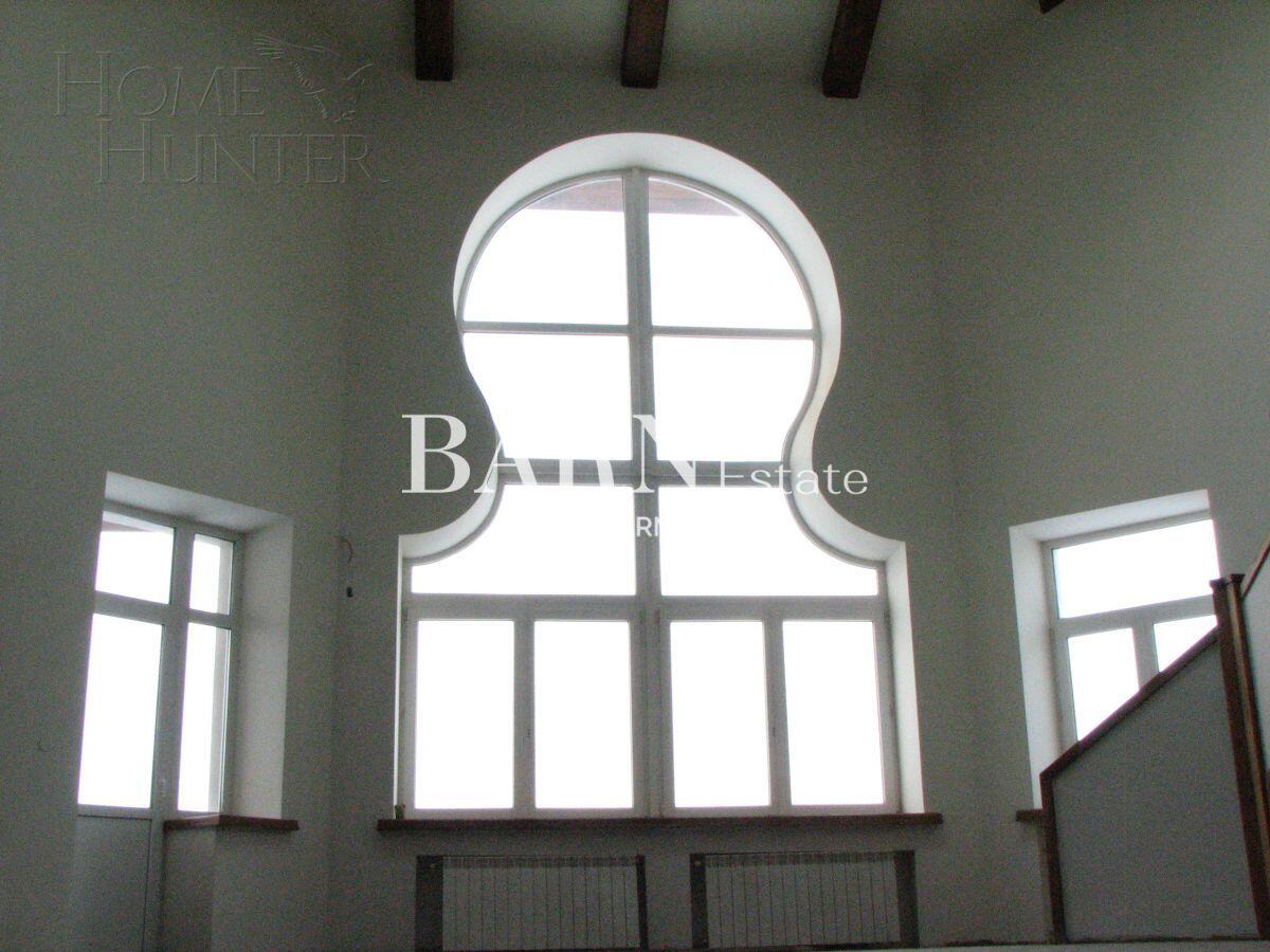 2-этажный коттедж 1 600 м² без отделки