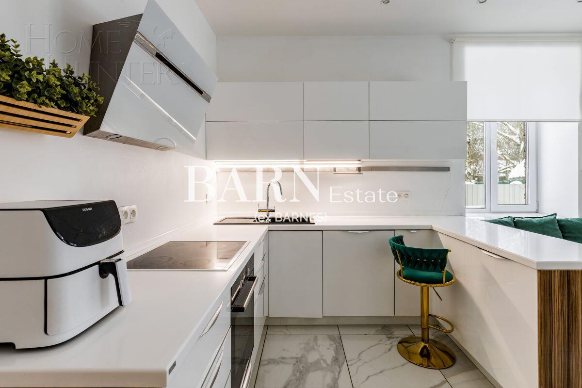 3-этажный коттедж 400 м² с отделкой