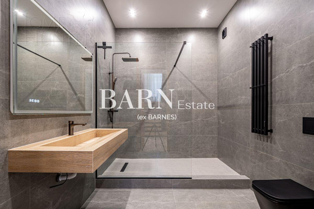 2-этажный коттедж 340 м² с отделкой
