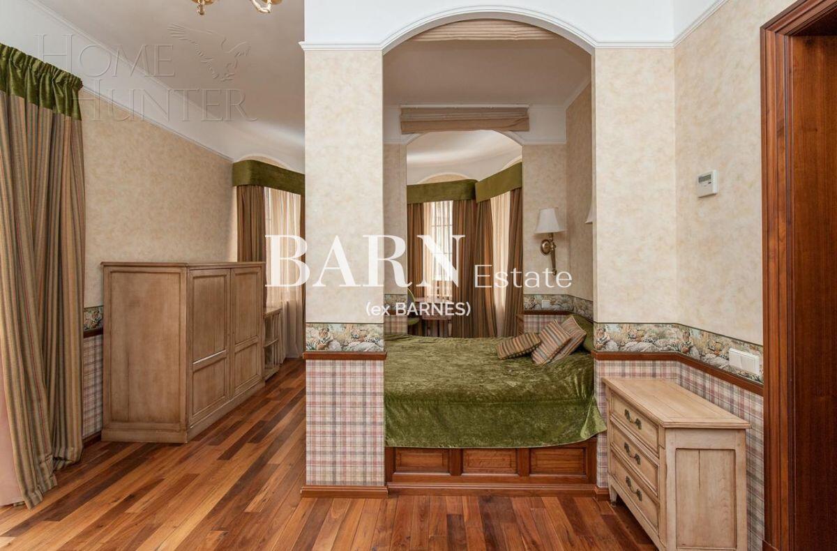 2-этажный коттедж 1 400 м² с отделкой