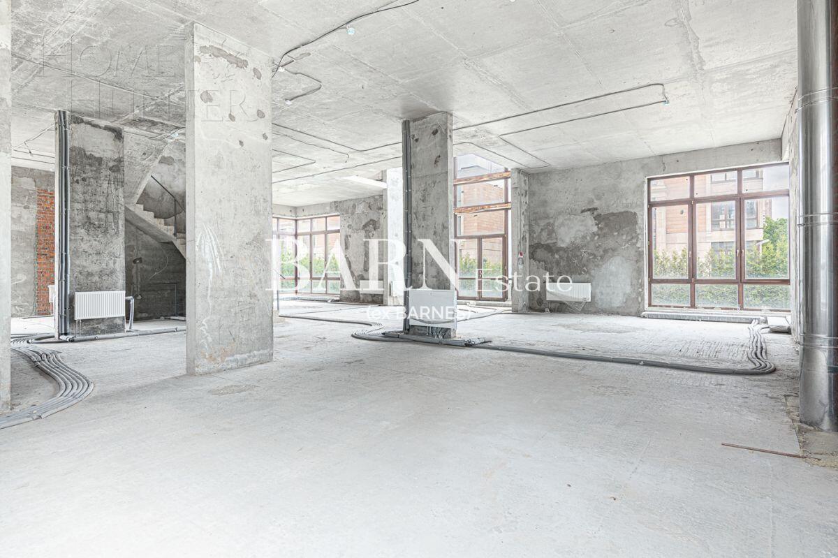 4-УРОВНЕВЫЙ ОСОБНЯК БЕЗ ОТДЕЛКИ 840 М² НА 1 ЭТАЖЕ