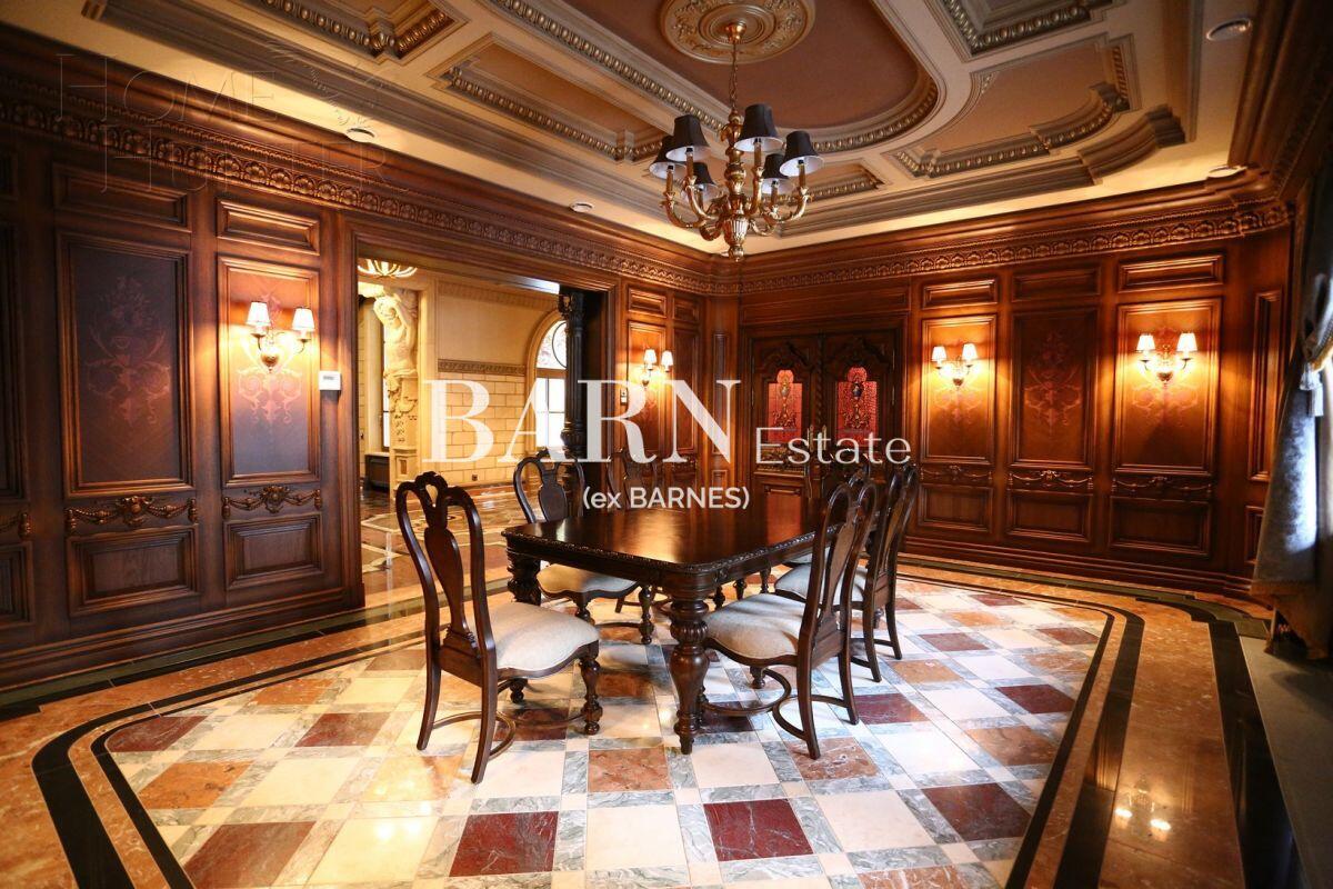 2-этажный коттедж 2 164 м² с отделкой