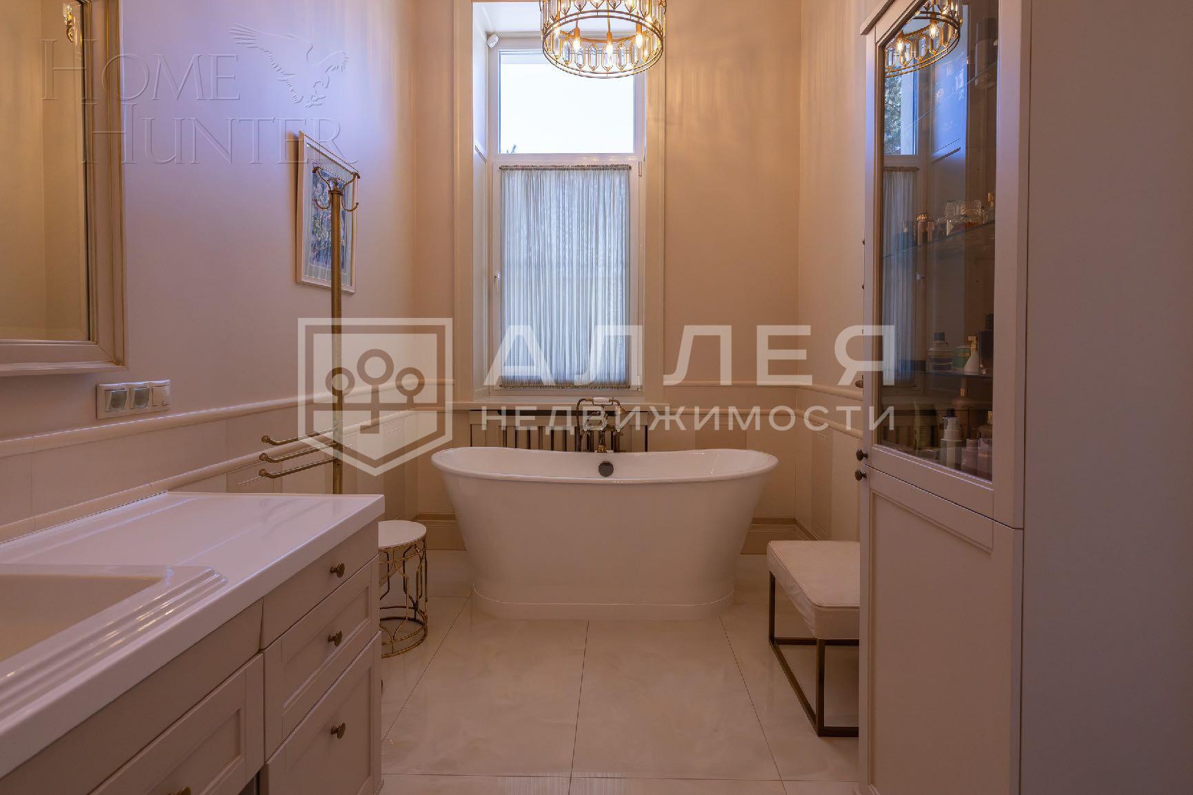 1-этажный коттедж 310 м² с отделкой
