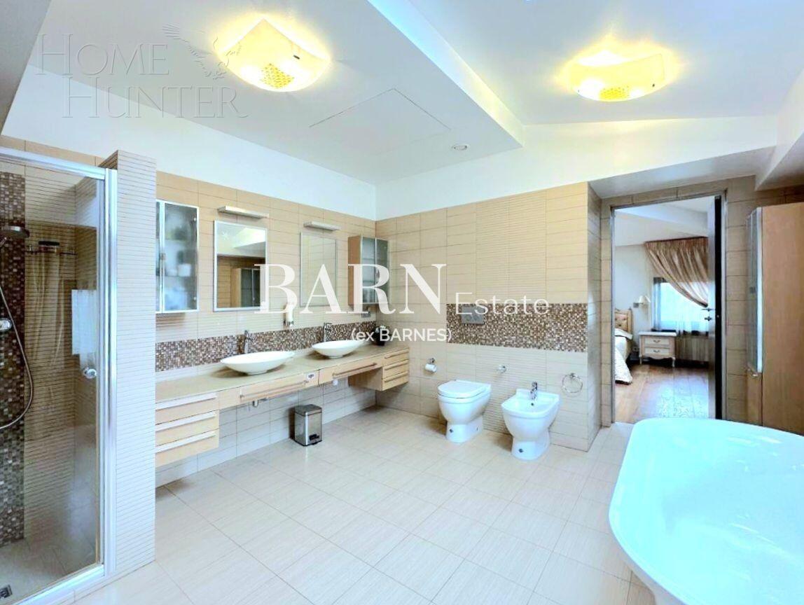2-этажный коттедж 900 м² с отделкой
